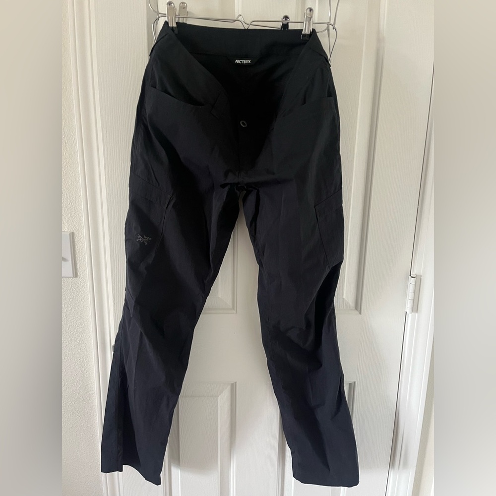 Arc'teryx Parapet Pants | Size 6-8 |